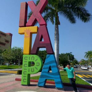 Renta Autobus -Ixtapa-Zihuatanejo-Rentabus-mexico-viajesgenesis-jjchargers